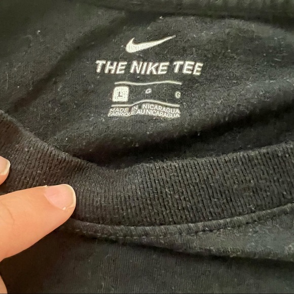 Nike shirt - Large - Picture 3 of 3